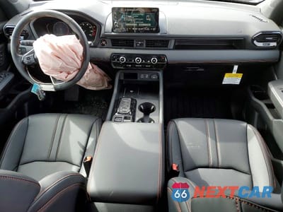 Zdjęcie 8 z 12 samochodu: 2025 HONDA PILOT TRAILSPORT VIN:5FNYG1H67SB173208 - miniatura