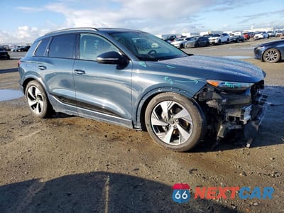 Czwarte zdjęcie samochodu z boku: 2025 AUDI Q6 E-TRON PRESTIGE VIN:WA134BGF3SA023240 - miniatura