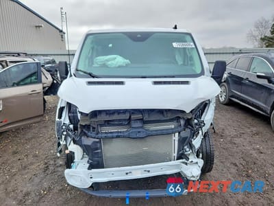 Piąte zdjęcie samochodu w środku: 2023 FORD TRANSIT T-350 VIN:1FTBW1Y87PKC08091 - miniatura