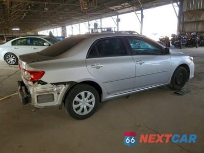 Trzecie zdjęcie samochodu z tyłu: 2011 TOYOTA COROLLA LE VIN:2T1BU4EE5BC610641 - miniatura