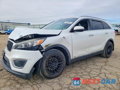 2016 KIA SORENTO LX 5XYPGDA35GG060452 - główne zdjęcie licytacji z USA - miniatura