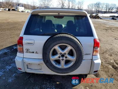Zdjęcie 6 z 13 samochodu: 2002 TOYOTA RAV4 VIN:JTEHH20V620146789 - miniatura