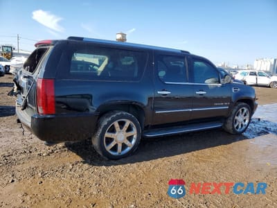 Trzecie zdjęcie samochodu z tyłu: 2008 CADILLAC ESCALADE ESV VIN:1GYFK66868R113702 - miniatura