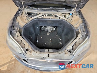 Zdjęcie 11 z 12 samochodu: 2013 TESLA MODEL S VIN:5YJSA1AG7DFP13525 - miniatura