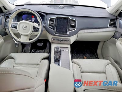Zdjęcie 8 z 12 samochodu: 2024 VOLVO XC90 ULTIMATE VIN:YV4062PF7R1211933 - miniatura