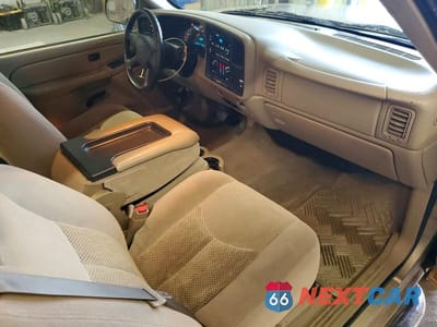 Zdjęcie 8 z 11 samochodu: 2004 CHEVROLET SILVERADO K1500 VIN:2GCEK19V541261378 - miniatura