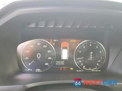 Zdjęcie 9 z 13 samochodu: 2018 VOLVO XC90 T5 VIN:YV4102KM0J1322856 - miniatura