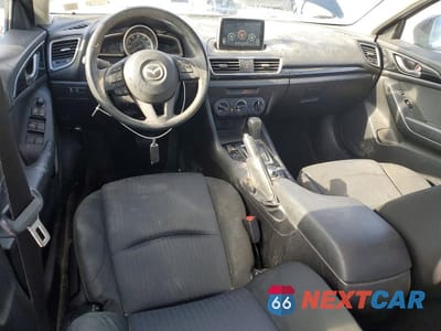 Zdjęcie 8 z 13 samochodu: 2016 MAZDA 3 SPORT VIN:JM1BM1T70G1284679 - miniatura
