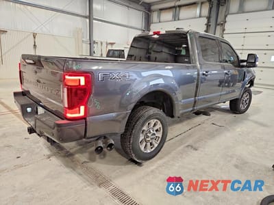 Trzecie zdjęcie samochodu z tyłu: 2020 FORD F250 SUPER DUTY VIN:1FT7W2BT7LED84611 - miniatura