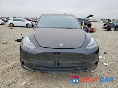 Piąte zdjęcie samochodu w środku: 2024 TESLA MODEL Y VIN:7SAYGDED7RF160783 - miniatura