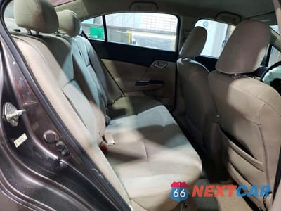 Zdjęcie 10 z 13 samochodu: 2012 HONDA CIVIC LX VIN:19XFB2F53CE070638 - miniatura
