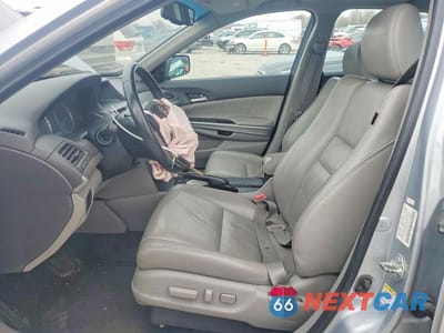 Zdjęcie 7 z 12 samochodu: 2010 HONDA ACCORD EXL VIN:1HGCP2F8XAA046966 - miniatura