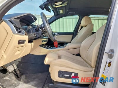 Zdjęcie 7 z 13 samochodu: 2020 BMW X5 XDRIVE40I VIN:5UXCR6C02L9B81427 - miniatura