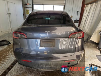 Zdjęcie 6 z 11 samochodu: 2023 TESLA MODEL Y VIN:7SAYGDEE7PA034703 - miniatura