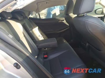 Zdjęcie 10 z 12 samochodu: 2020 LEXUS IS 300 BASE VIN:JTHDA1D27L5107102 - miniatura