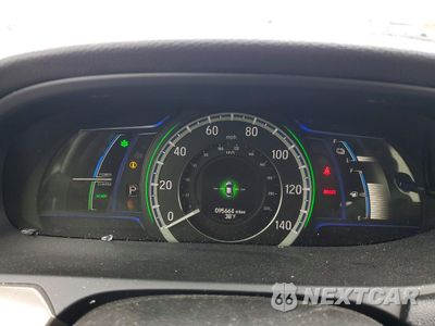 Zdjęcie 9 z 13 samochodu: 2014 HONDA ACCORD PLUG-IN HYBRID VIN:JHMCR5F76EC000786 - miniatura