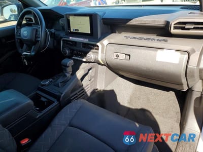 Zdjęcie 8 z 13 samochodu: 2025 TOYOTA TACOMA SR VIN:3TYJDAKN7ST020337 - miniatura