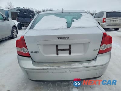 Zdjęcie 6 z 12 samochodu: 2005 VOLVO S40 2.4I VIN:YV1MS382052076259 - miniatura
