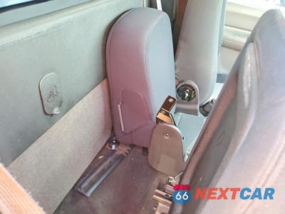 Zdjęcie 10 z 12 samochodu: 2007 CHEVROLET SILVERADO K1500 VIN:1GCEK14C27Z584269 - miniatura