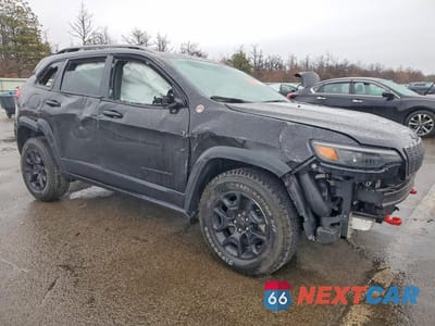 Czwarte zdjęcie samochodu z boku: 2021 JEEP CHEROKEE TRAILHAWK VIN:1C4PJMBX7MD226399 - miniatura