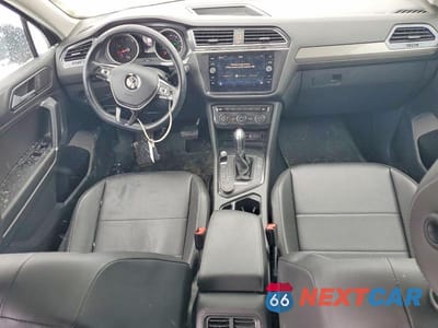 Zdjęcie 8 z 12 samochodu: 2018 VOLKSWAGEN TIGUAN SE VIN:3VV2B7AXXJM218874 - miniatura