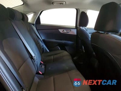 Zdjęcie 10 z 13 samochodu: 2024 KIA FORTE LX VIN:3KPF24ADXRE782079 - miniatura