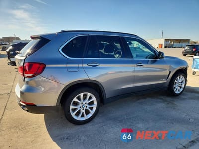Trzecie zdjęcie samochodu z tyłu: 2016 BMW X5 SDRIVE35I VIN:5UXKR2C50G0R69288 - miniatura