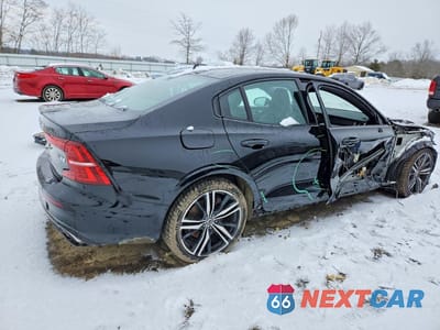 Trzecie zdjęcie samochodu z tyłu: 2019 VOLVO S60 T6 R-DESIGN VIN:7JRA22TM6KG003974 - miniatura