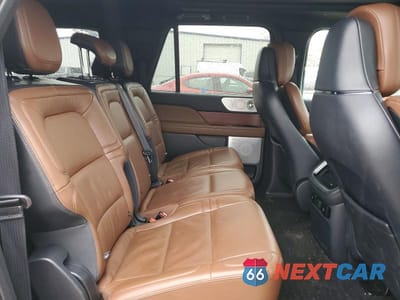 Zdjęcie 11 z 14 samochodu: 2022 LINCOLN NAVIGATOR L RESERVE VIN:5LMJJ3LT0NEL10869 - miniatura
