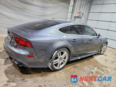 Trzecie zdjęcie samochodu z tyłu: 2016 AUDI RS7 VIN:WUAW2AFC2GN902726 - miniatura