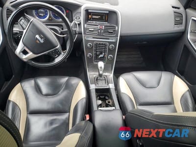 Zdjęcie 8 z 12 samochodu: 2012 VOLV XC60 VIN:YV4902DZ3D2413632 - miniatura