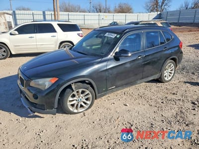 2015 BMW X1 XDRIVE28I WBAVL1C53FVY34170 - główne zdjęcie licytacji z USA - miniatura