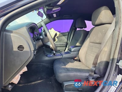 Zdjęcie 7 z 14 samochodu: 2012 DODGE CHARGER SE VIN:2C3CDXBG1CH271058 - miniatura