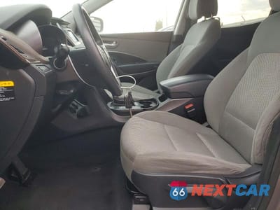 Zdjęcie 7 z 13 samochodu: 2017 HYUNDAI SANTA FE SPORT VIN:5NMZT3LB2HH018055 - miniatura