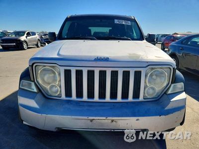 Piąte zdjęcie samochodu w środku: 2010 JEEP LIBERTY SPORT VIN:1J4PN2GK1AW142479 - miniatura