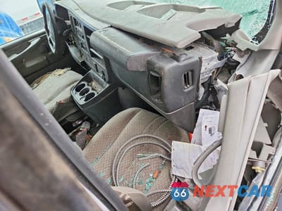 Zdjęcie 8 z 11 samochodu: 2015 CHEVROLET EXPRESS UTILITY / SERVICE TRUCK VIN:1GB0G2CG9F1208336 - miniatura