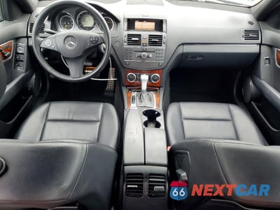 Zdjęcie 8 z 12 samochodu: 2010 MERCEDES-BENZ C 300 4MATIC VIN:WDDGF8BB3AR114958 - miniatura