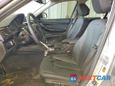 Zdjęcie 7 z 11 samochodu: 2018 BMW 320 XI VIN:WBA8E5G55JNV01907 - miniatura