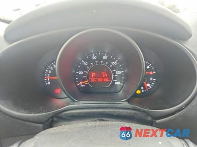 Zdjęcie 9 z 12 samochodu: 2014 KIA SOUL BASE VIN:KNDJN2A20E7094199 - miniatura