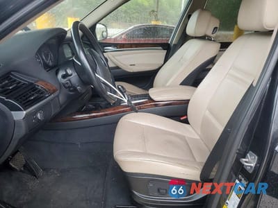 Zdjęcie 7 z 12 samochodu: 2012 BMW X5 XDRIVE35I VIN:5UXZV4C5XCL757495 - miniatura