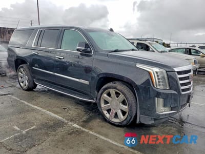 Czwarte zdjęcie samochodu z boku: 2018 CADILLAC ESCALADE ESV LUXURY VIN:1GYS3HKJ1JR210960 - miniatura