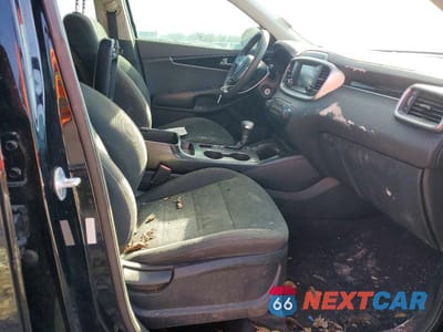 Zdjęcie 7 z 13 samochodu: 2019 KIA SORENTO L VIN:5XYPG4A3XKG534775 - miniatura