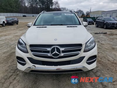 Piąte zdjęcie samochodu w środku: 2016 MERCEDES-BENZ GLE 350 VIN:4JGDA5JB6GA802810 - miniatura