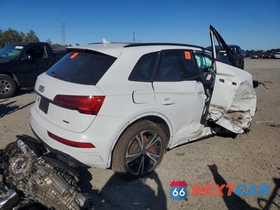 Trzecie zdjęcie samochodu z tyłu: 2025 AUDI Q5 PREMIUM PLUS 45 VIN:WA1EAAFY0S2056480 - miniatura