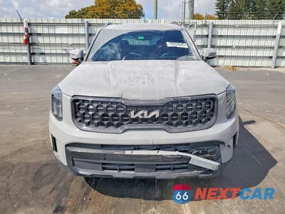 Piąte zdjęcie samochodu w środku: 2024 KIA TELLURIDE EX X-LINE VIN:5XYP3DGC3RG418475 - miniatura