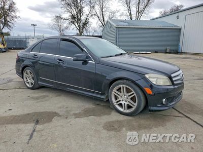 Czwarte zdjęcie samochodu z boku: 2010 MERCEDES-BENZ C 350 VIN:WDDGF5GB9AF463602 - miniatura