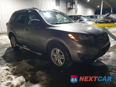 Czwarte zdjęcie samochodu z boku: 2011 HYUNDAI SANTA FE GLS VIN:5XYZGDAB5BG056121 - miniatura