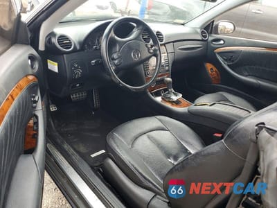 Zdjęcie 8 z 12 samochodu: 2008 MERCEDES-BENZ CLK 350 VIN:WDBTJ56HX8F253581 - miniatura