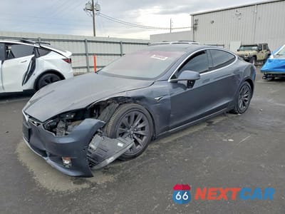 2018 TESLA MODEL S 5YJSA1E25JF276070 - główne zdjęcie licytacji z USA - miniatura