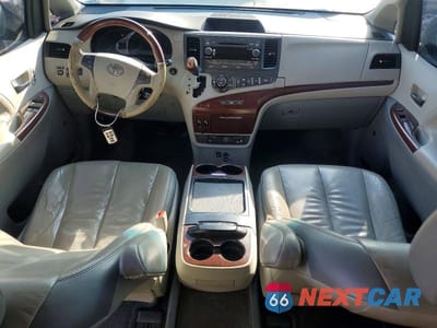 Zdjęcie 8 z 12 samochodu: 2011 TOYOTA SIENNA LIMITED 7-PASSENGER VIN:5TDYK3DCXBS168344 - miniatura
